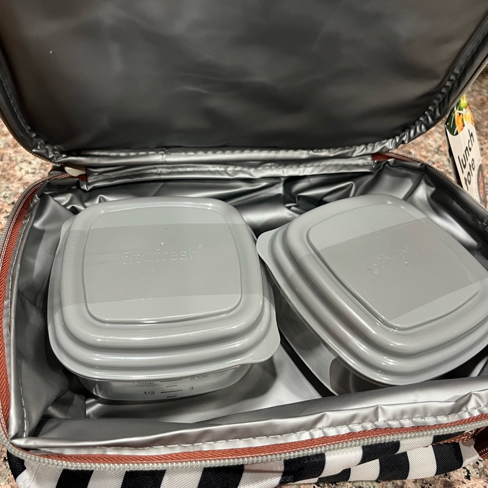 Fit & Fresh really nice includes containers Lunch bags - Picture 7 of 7